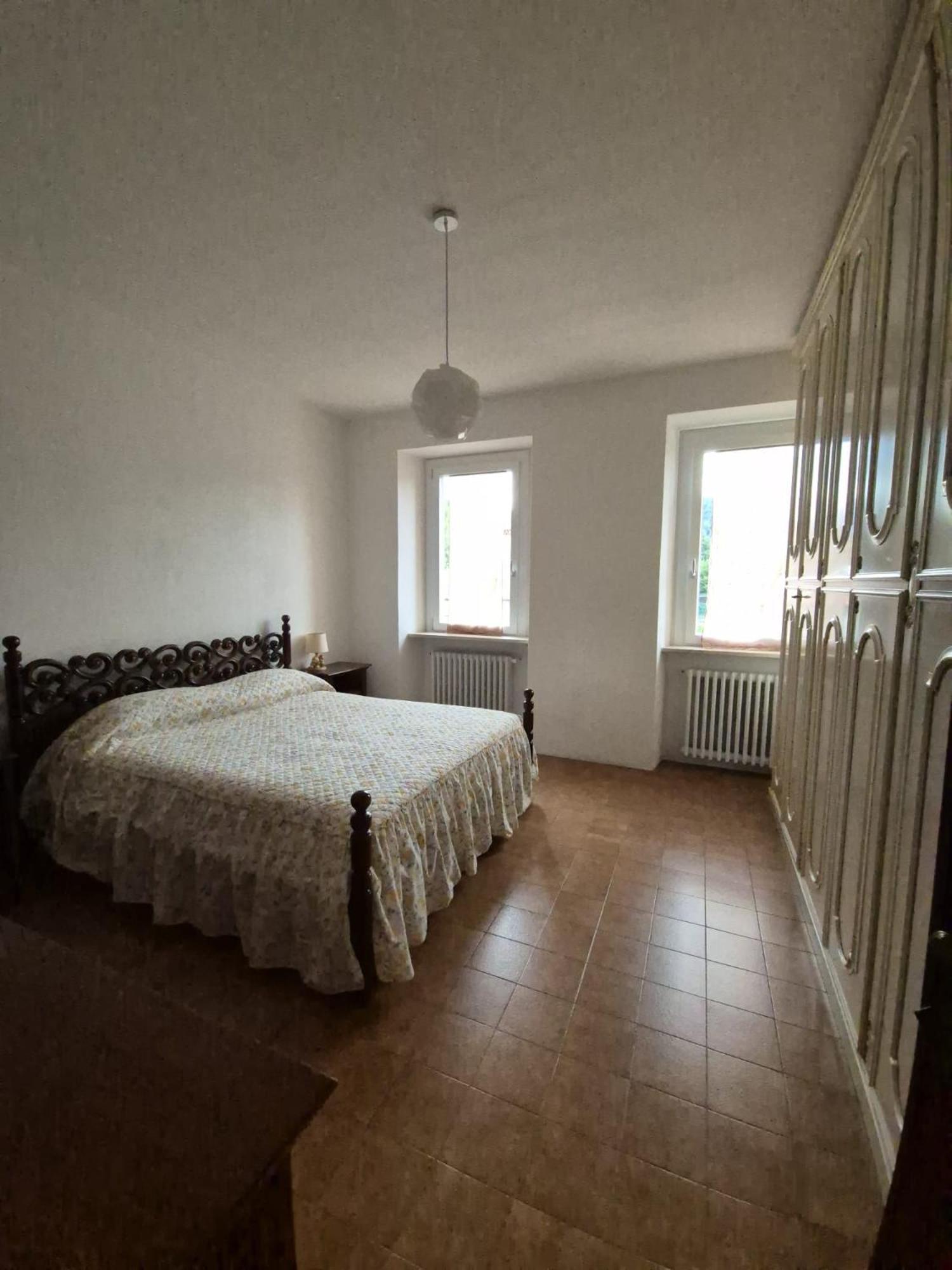 Lago Maggiore, Leggiuno, Ampio Appartamento Exterior foto