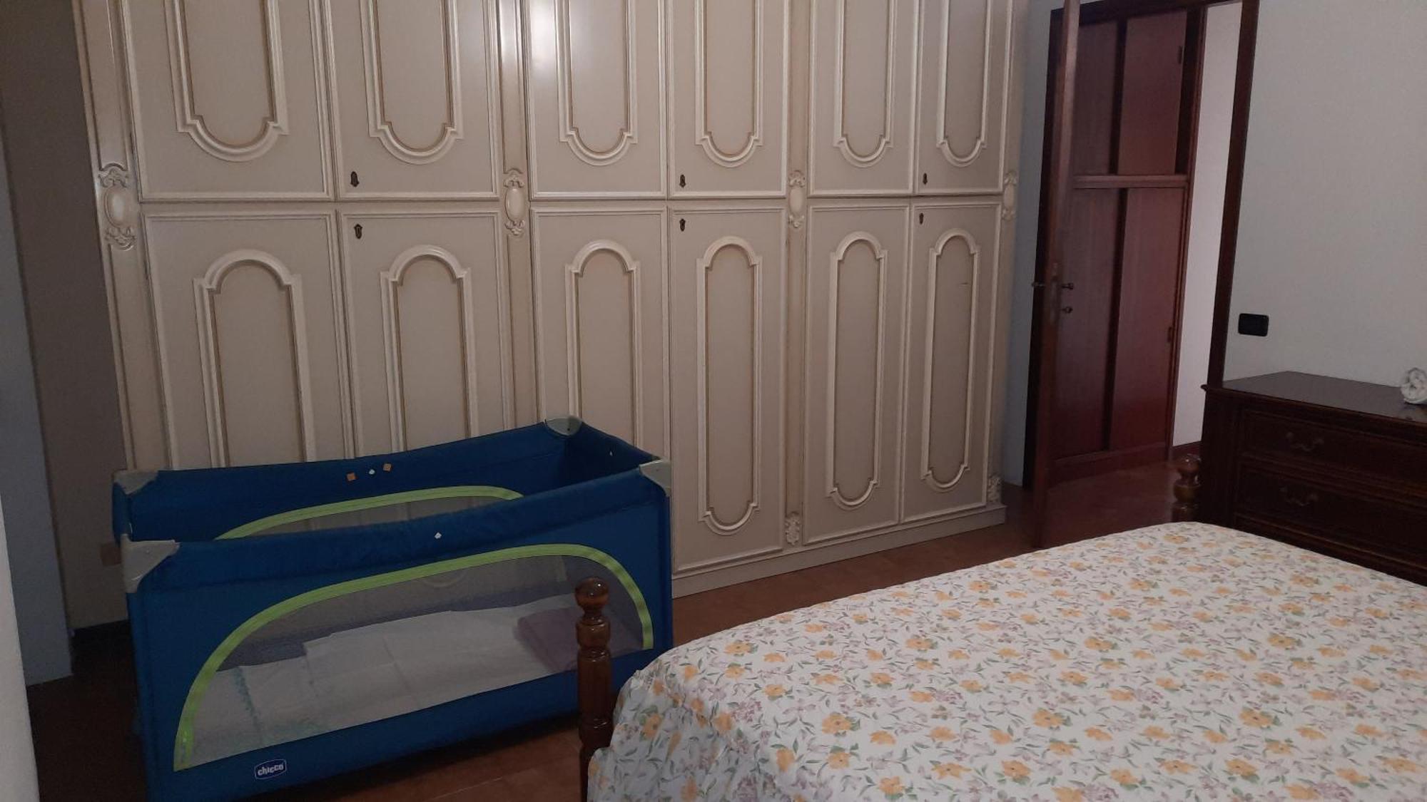Lago Maggiore, Leggiuno, Ampio Appartamento Exterior foto